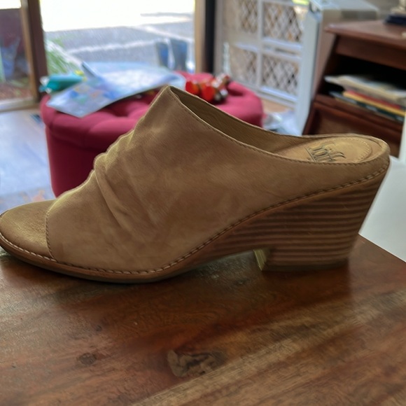 Sofft Slides/Sandals-womens size 9M - Picture 3 of 7
